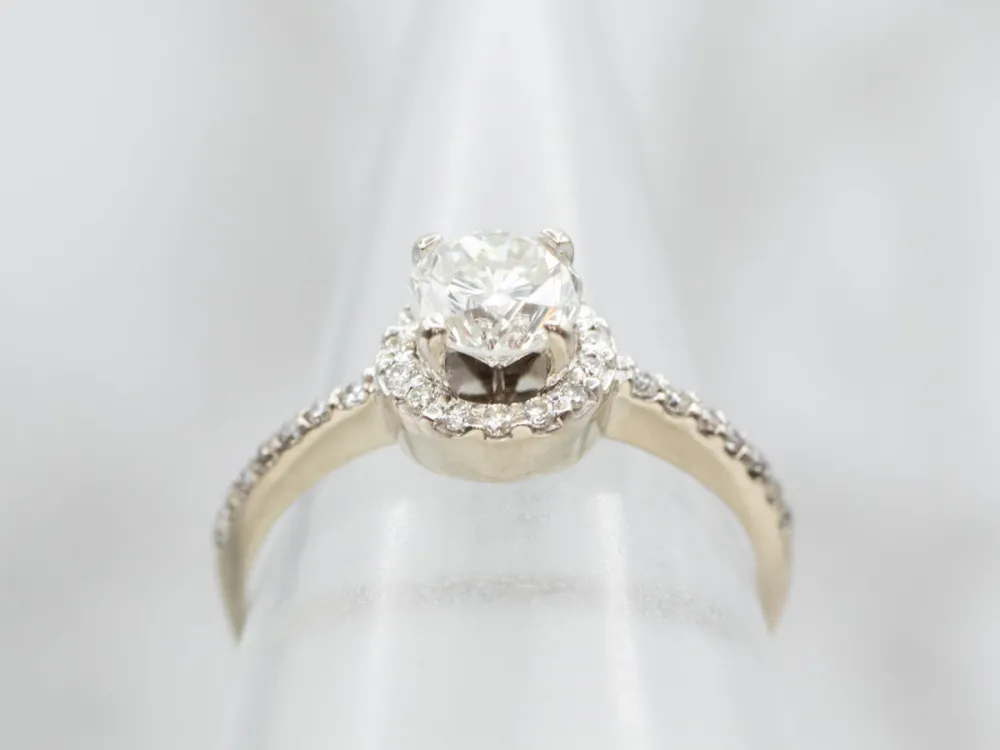 Stunning Halo 14K Wit Gold Diamond Engagement Ring