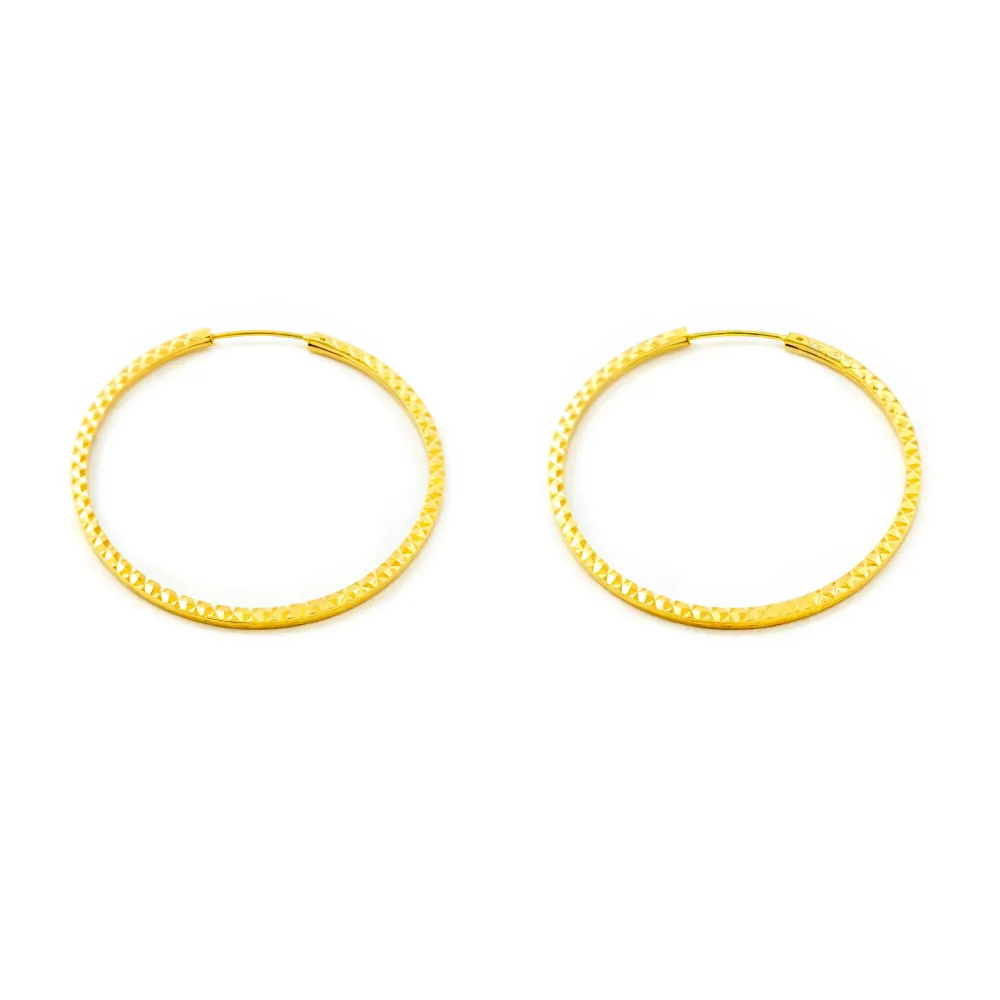 18ct Yellow Gold Square Carved Hoop Earrings 40 x 1.5 mm