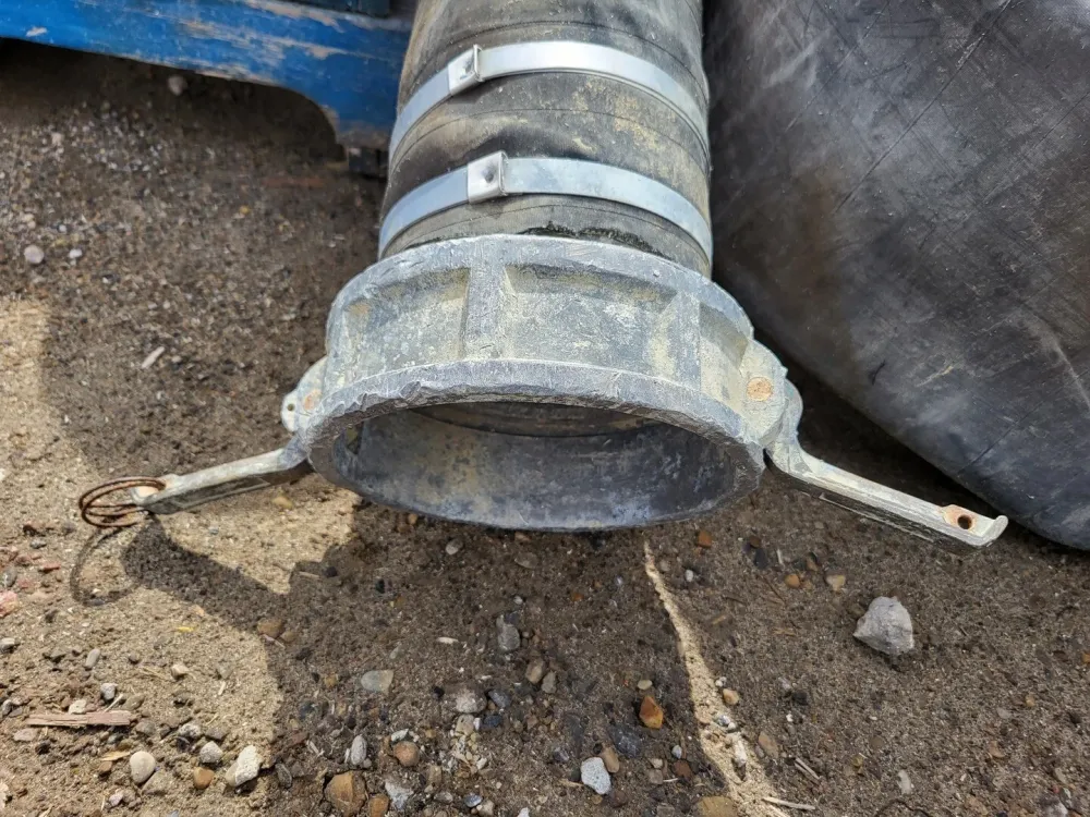 6" x 90 ft Lay Flat Hose Zwart w/ Coupling
