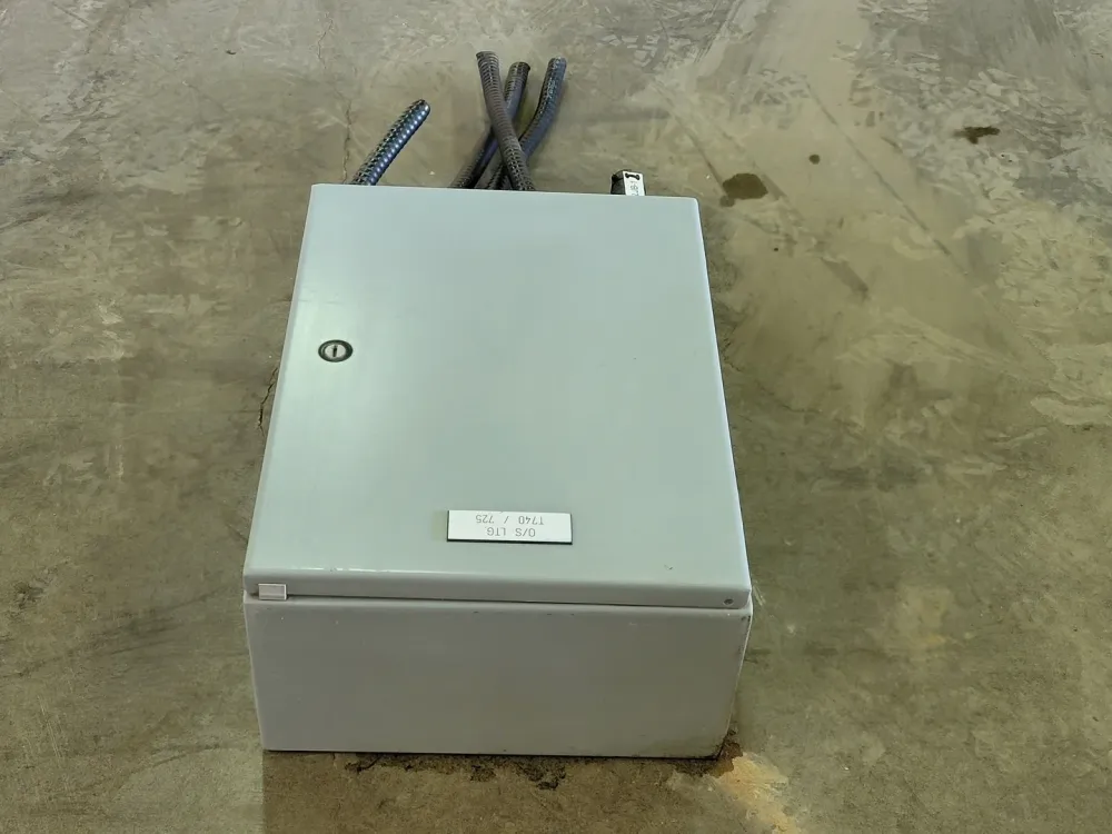 CSD16126 Electrical Enclosure 16"x12"x6"